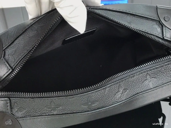 WIS VUITTON LOUIS BOX 1225